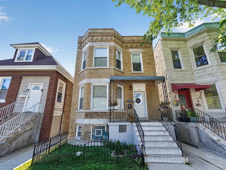 1234 S 49th Ave #1 — Photo 4