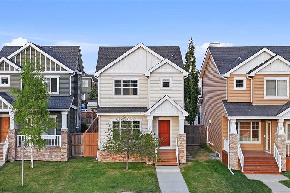 1st image of 151 W Royal Oak Dr NW