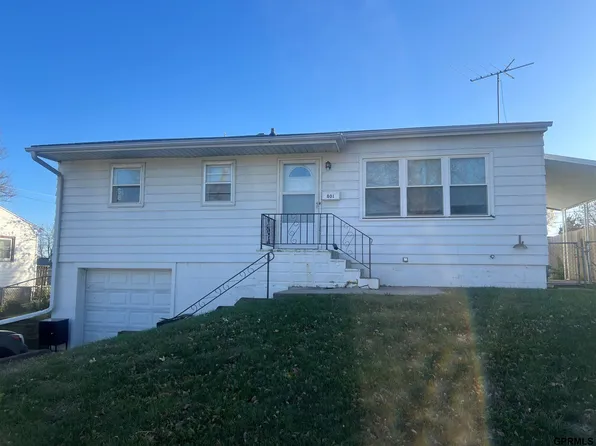 801 W 32nd Ave, Bellevue, NE 68005