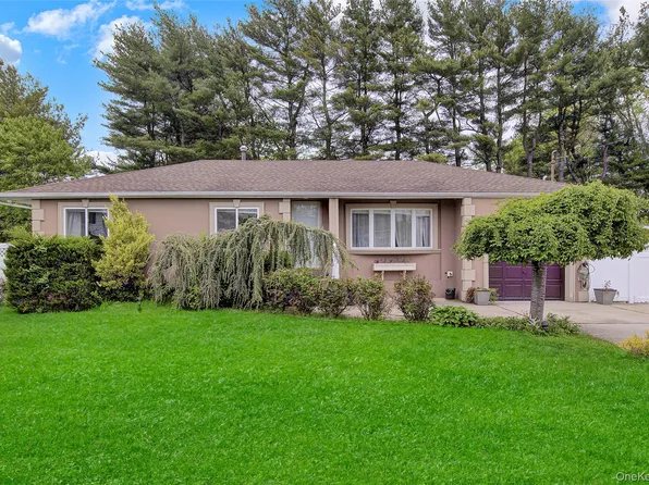 189 Eastwood Avenue, Deer Park, NY 11729