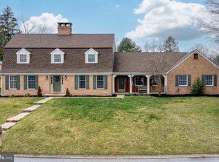 1 Pond Ridge Ln, Hanover, PA 17331