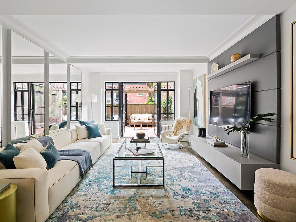 1st image of 130 W 12th St