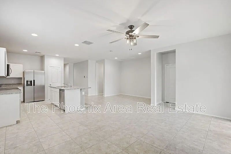 3 bed, 2.0 bath, 1553 sqft, $1,895 — Photo 3