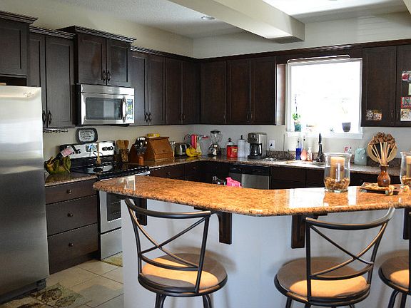 5th image of 306 SW Silver Palm Dr