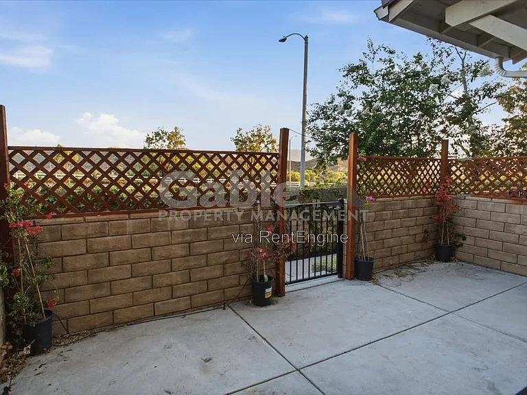 22728 Harmony Dr — Photo 3