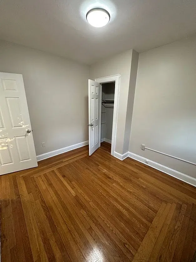 2 bed, 1000 sqft, $1,449 — Photo 3
