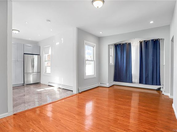 3rd image of 358 S 7th Ave