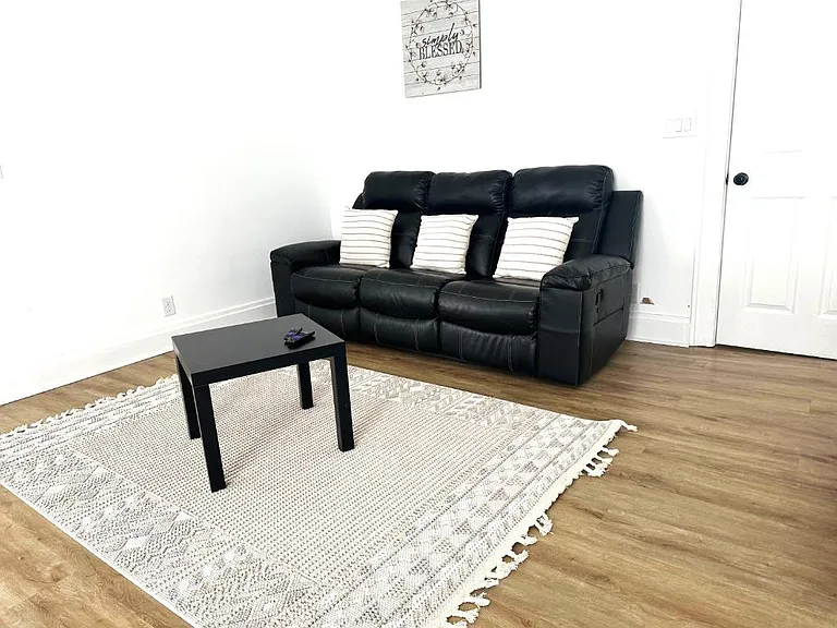 705 Bedford Ave — Photo 6