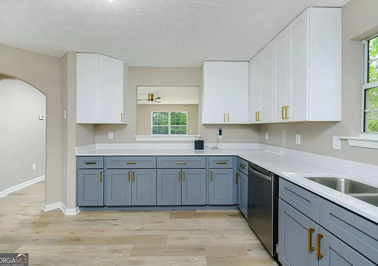 Room in 6 Bedroom Home at Brown Dr — Photo 3