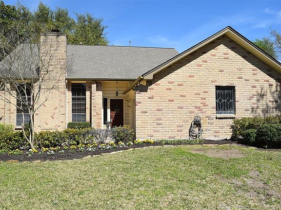 3rd image of 12522 Ella Lee Ln