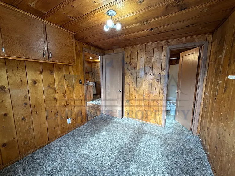 407 1/2 S 5th St #B — Photo 7