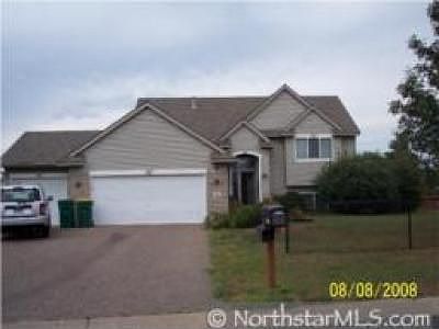 1st image of 985 125th Ln NE