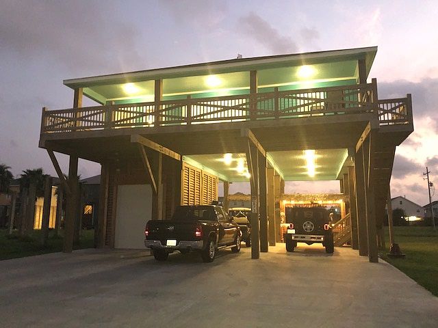 1st image of 873 Palmetto Dr