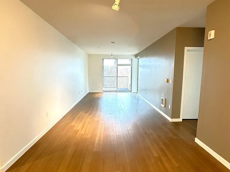 Overlook Park Apartments — Photo 12