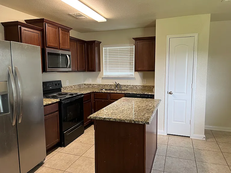 1311 Soap Tree Dr — Photo 17
