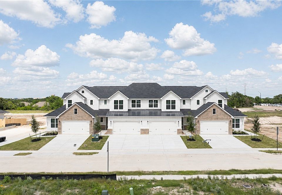1st image of 2565 Leyla Ln