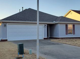 43 Cheryl Cir, Bentonville, AR 72712