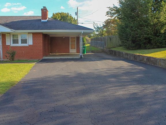 4th image of 704 Perkins Ave