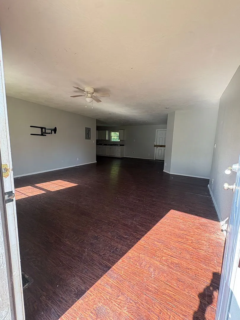 935 N Missouri Ave — Photo 4