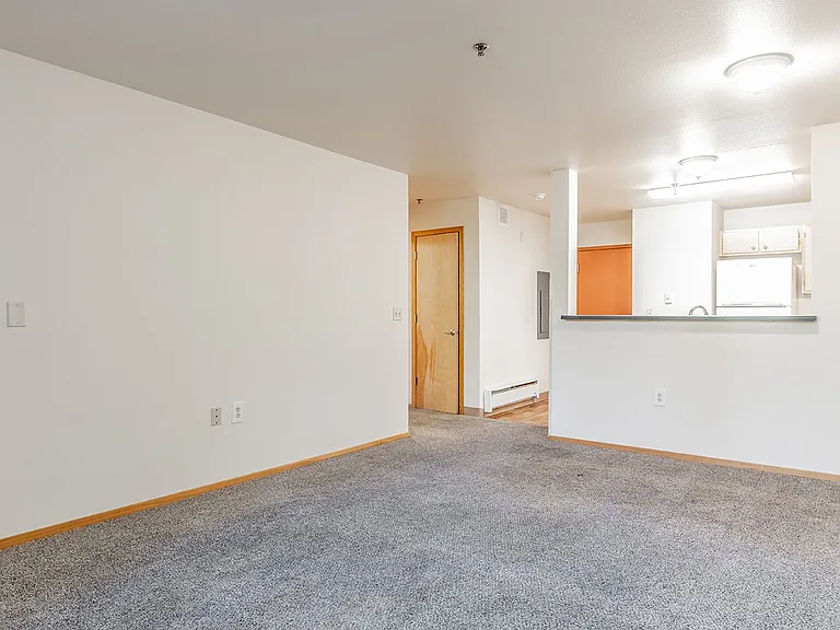 INCOME RESTRICTED Affordable Apartments in Hazelwood! — Photo 27