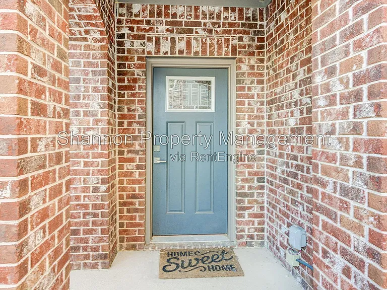 1603 Colorado St — Photo 3
