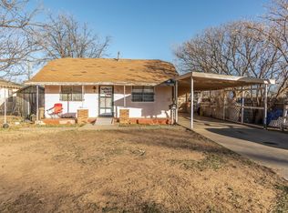 1406 Milwaukee St, Plainview, TX 79072