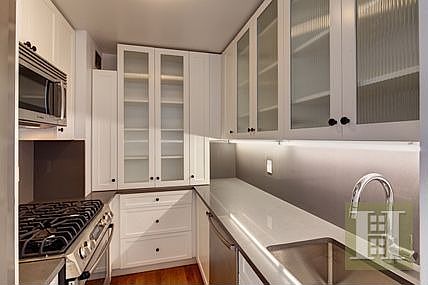 3rd image of 372 Central Park W APT 5Y