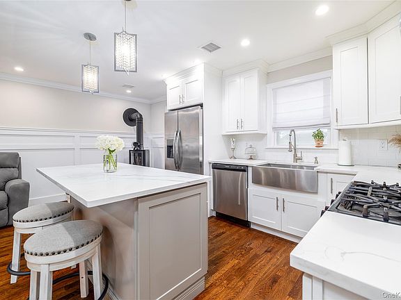 5th image of 2778 King Street
