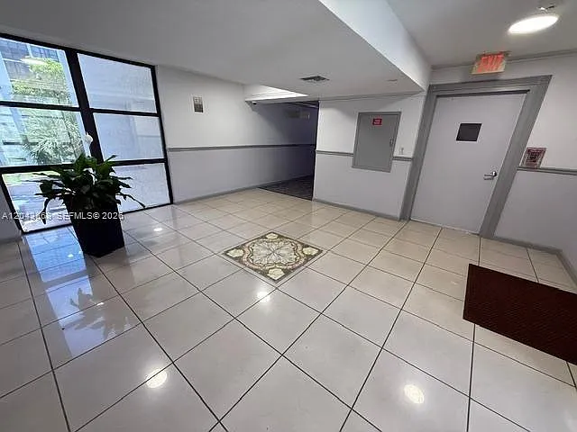 16919 N Bay Rd #307 — Photo 31
