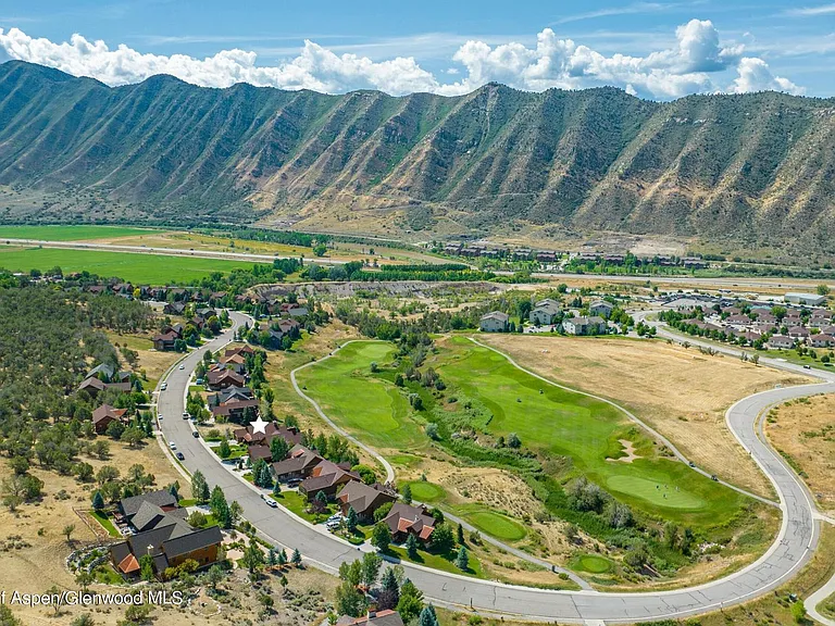 323 Faas Ranch Rd — Photo 2