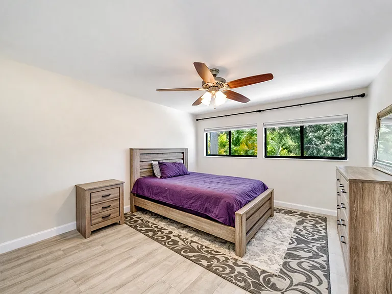 1659 SW Crossing Cir — Photo 5
