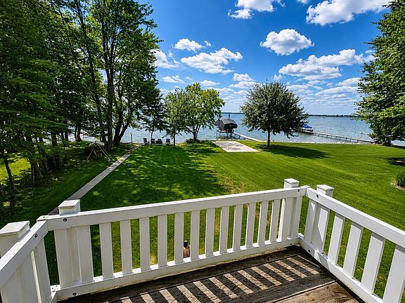 4th image of 10799 E Houghton Lake Dr