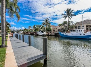 910 Washington St, Hollywood, FL 33019