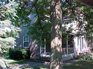 25418 Tyndall Falls Dr, Olmsted Falls, OH 44138