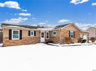 152 Berkley Rd, Williamsville, NY 14221