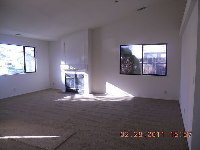 2nd image of 391 Longhollow Way