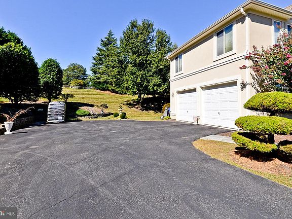 5th image of 2805 Patricia Dr