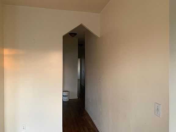 4th image of 220 Woodworth Ave APT 3