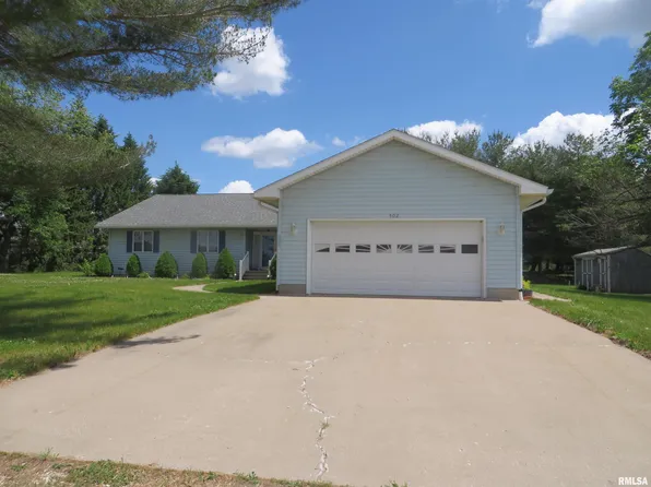 502 N Chestnut St, Versailles, IL 62378