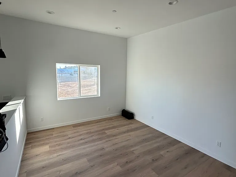 58122 Caliente St #1 — Photo 11