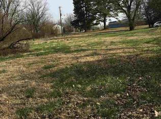 105 Clark St, Murray, KY 42071