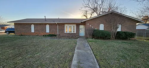 4000 Vickie Dr Photo 1