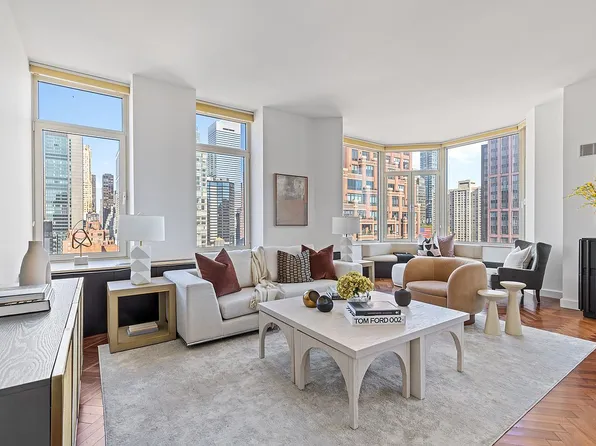 400 E 51st St APT 17A, New York, NY 10022
