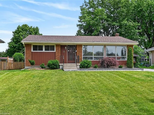 21 Brier Cres, Brantford, ON N3R 3M5
