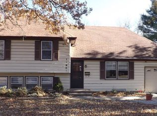 11901 Belmont Ave, Grandview, MO 64030