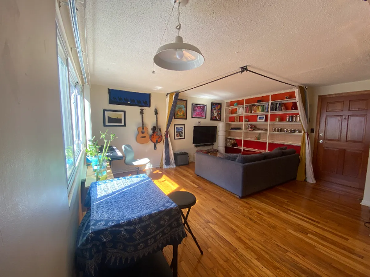Building Photo - 550 Whitney Ave #15