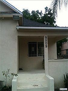 2nd image of 9509 Parmelee Ave