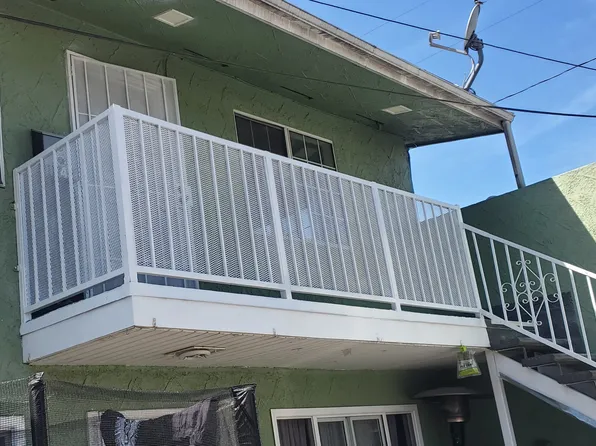 11749 4th Ave #4, Lynwood, CA 90262