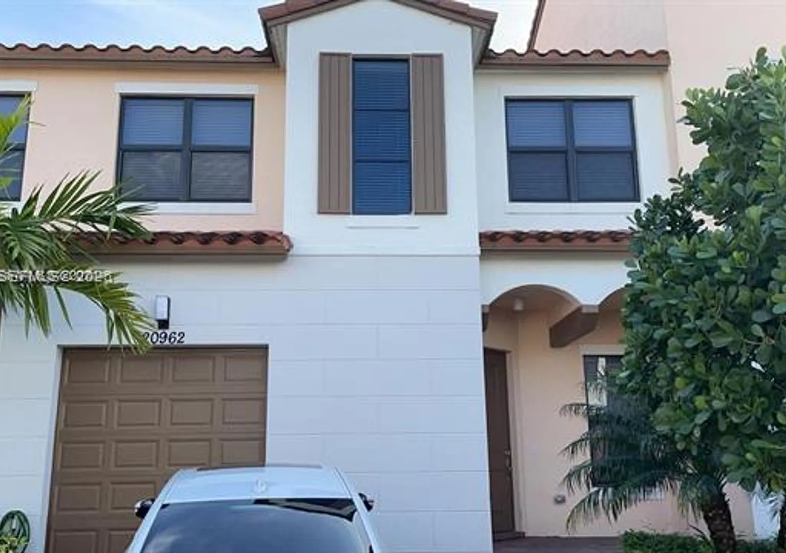 20962 NW 1st Dr th 20962, Pembroke Pines, FL 33029 — Photo 2