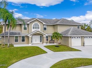 1070 Fairlawn Dr, Rockledge, FL 32955